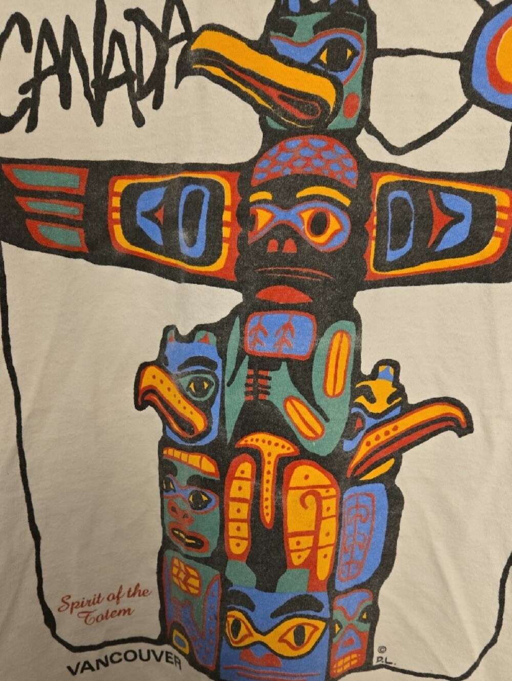 Fruit of the Loom White Canada Totem Graphic Tee - Picture 3 of 4